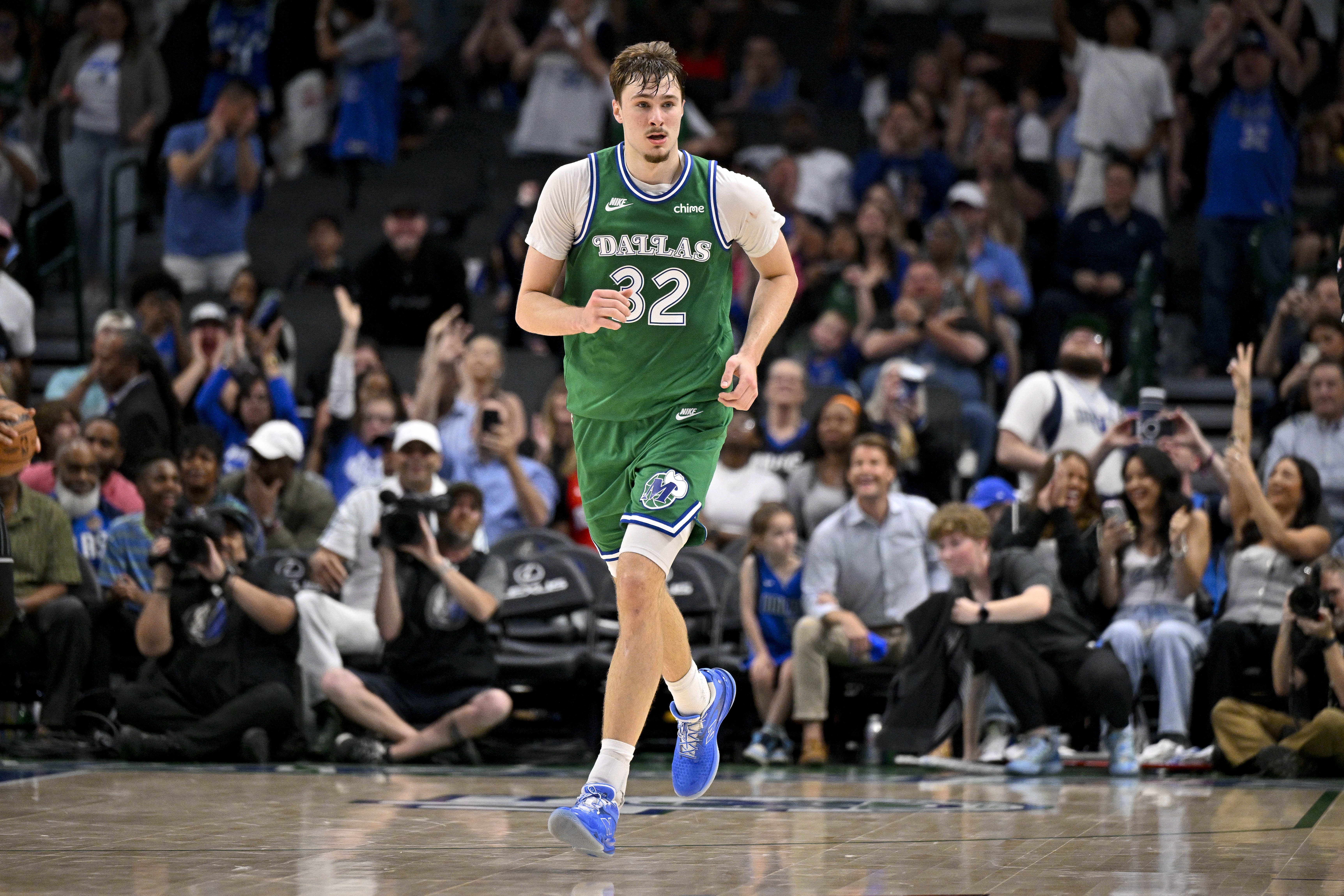 一枝独秀！弗拉格本赛季已6次砍下至少30+5+5 其他新秀一共4次