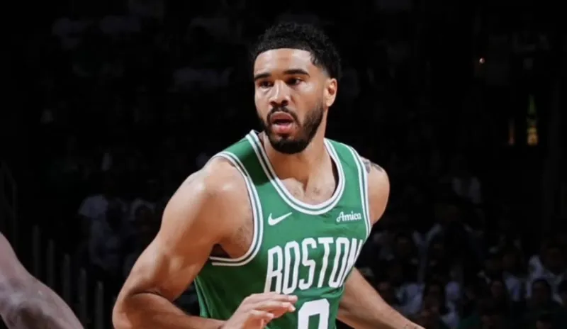 塔图姆季后赛已3次单场30+5+10，凯尔特人队史第一