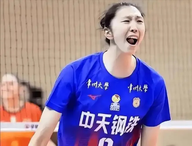 快球无解+力量待补，吴梦洁蜕变正当时，留洋意甲或是必经之路|赛季|中国女排|联赛|速度|主攻_新浪体育_新浪新闻